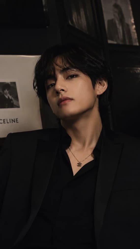Kim Taehyung  thumbnail