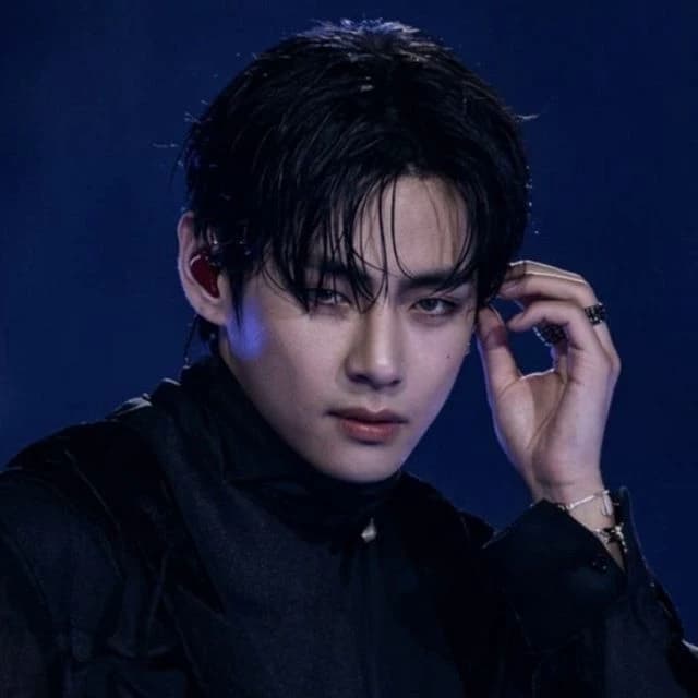 Kim Taehyung thumbnail