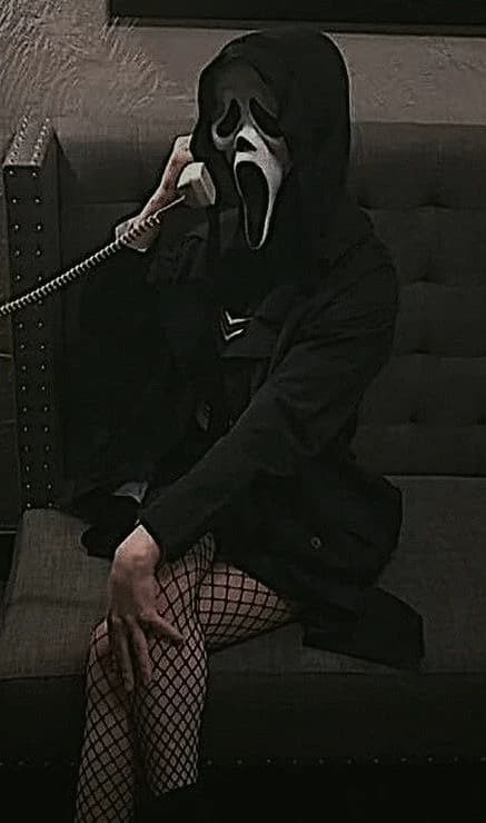 Ghostface [Female Variant] (Scream) thumbnail
