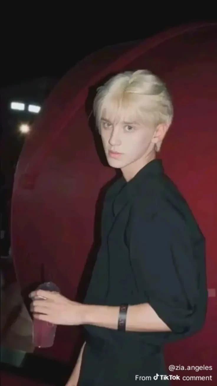Draco Malfoy thumbnail