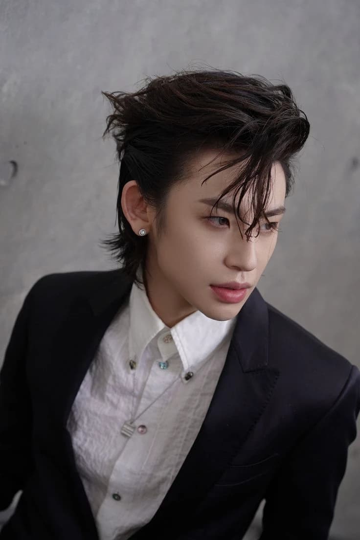 Wang Lingkai (Lil Ghost) thumbnail