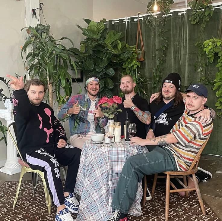The boys \[EddieVR, Joshdub, Big Juicy, Mully and Narrator\] thumbnail