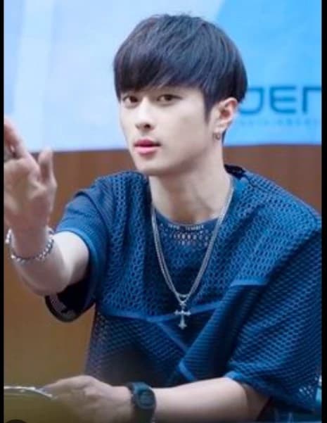 Kim Tae-hyung thumbnail