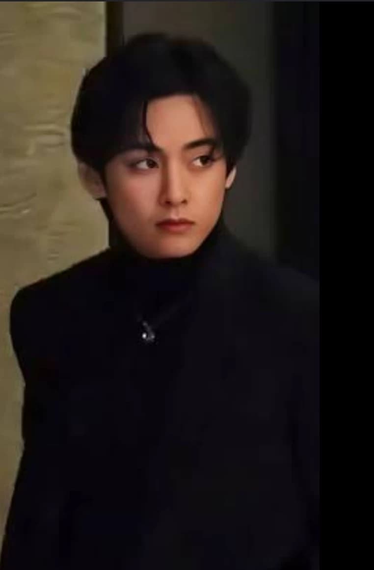 KIM TAEHYUNG  thumbnail