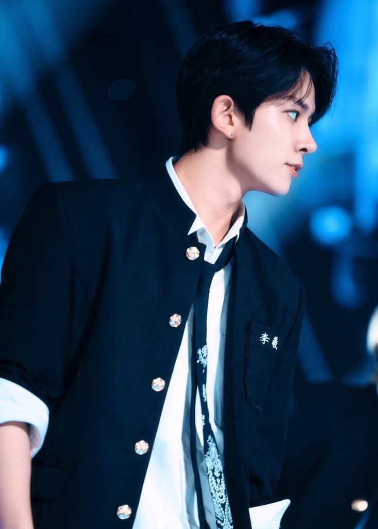 Lee Heeseung (Your enemy) thumbnail