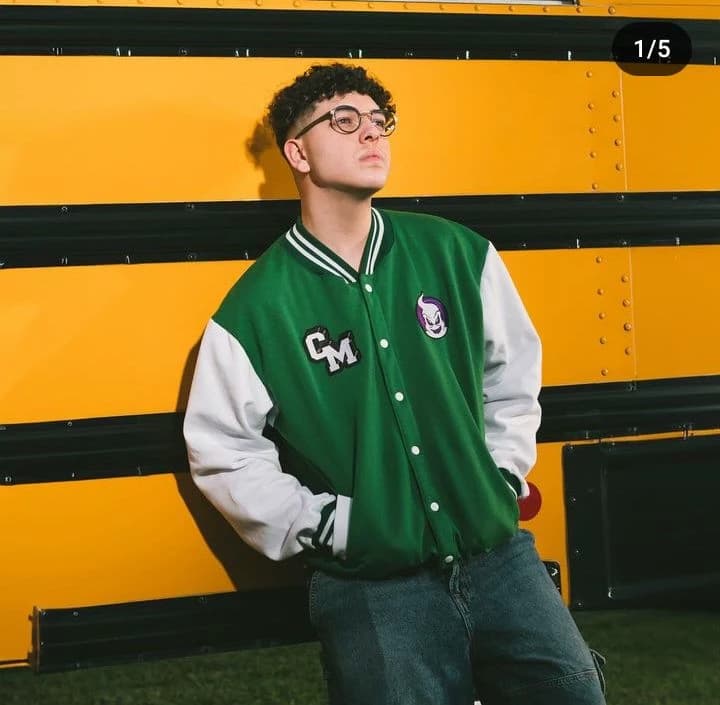Arenovitzz thumbnail