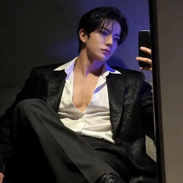 Lee Heeseung thumbnail