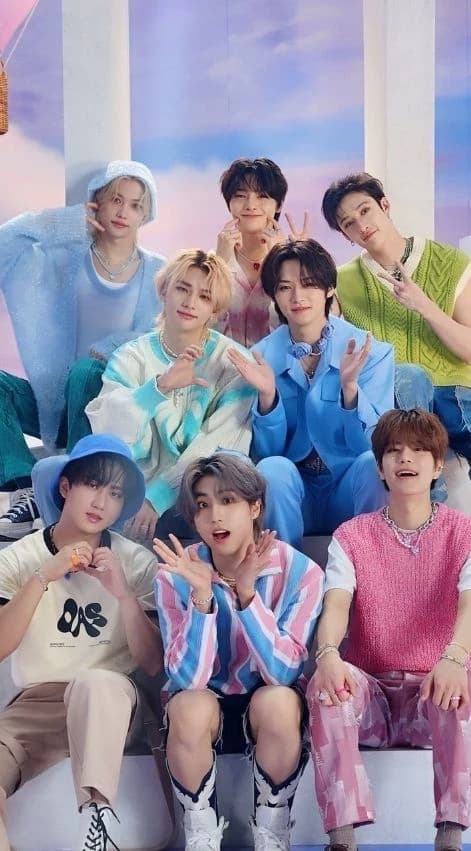 Stray Kids and their cute female member thumbnail
