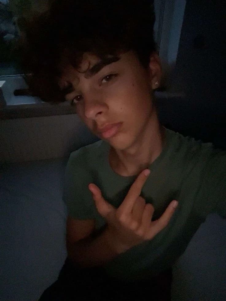 Alejandro Fernandes thumbnail
