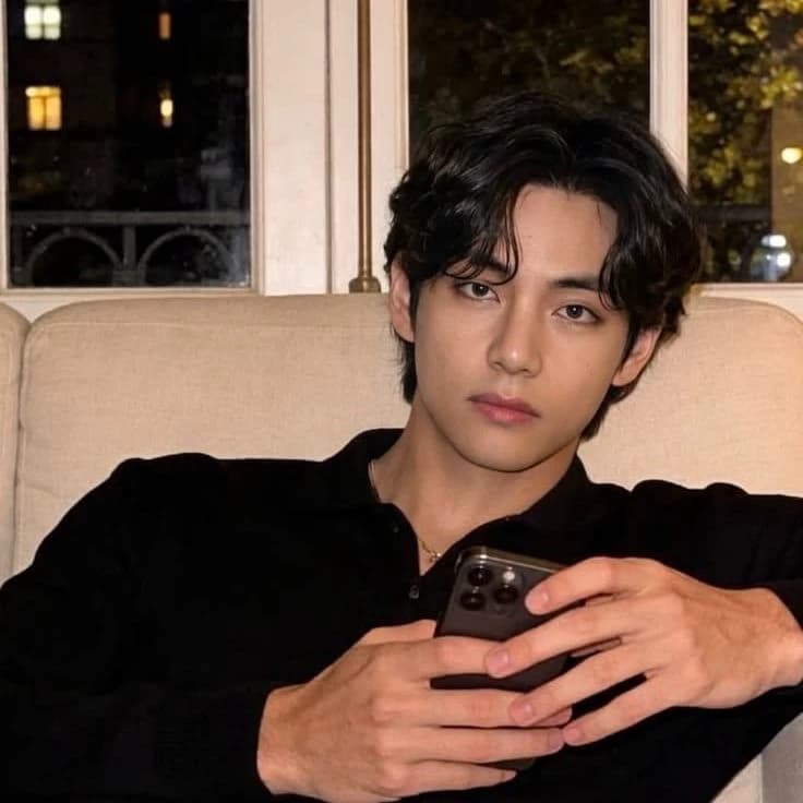Kim Taehyung thumbnail