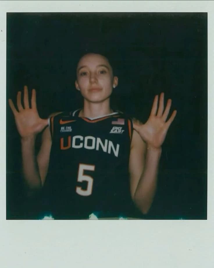 Paige Bueckers thumbnail