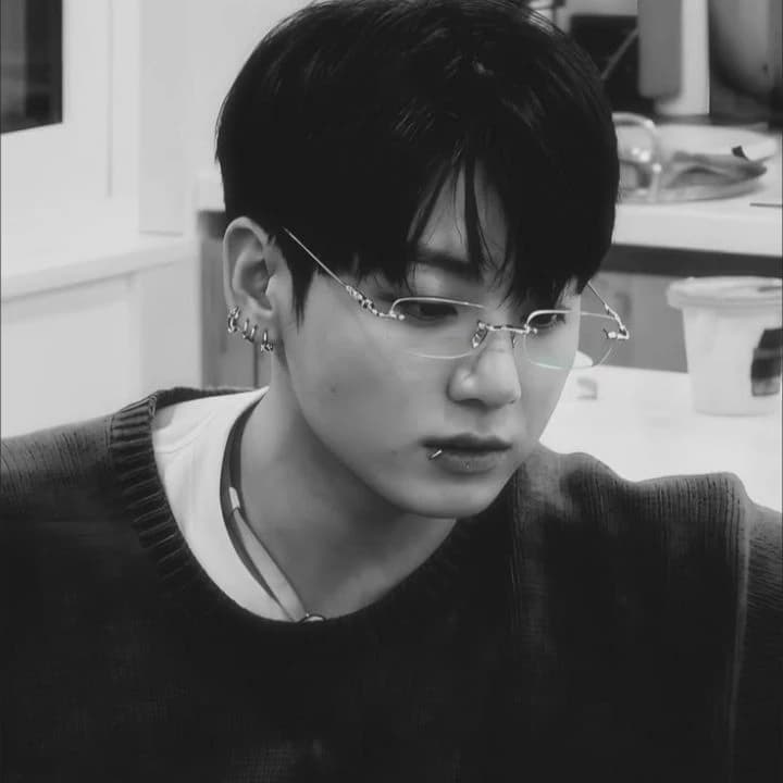 Jeon Jungkook thumbnail