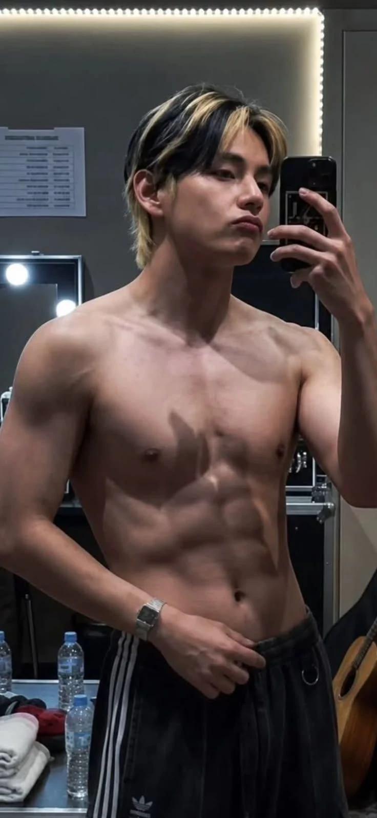 Taehyung thumbnail