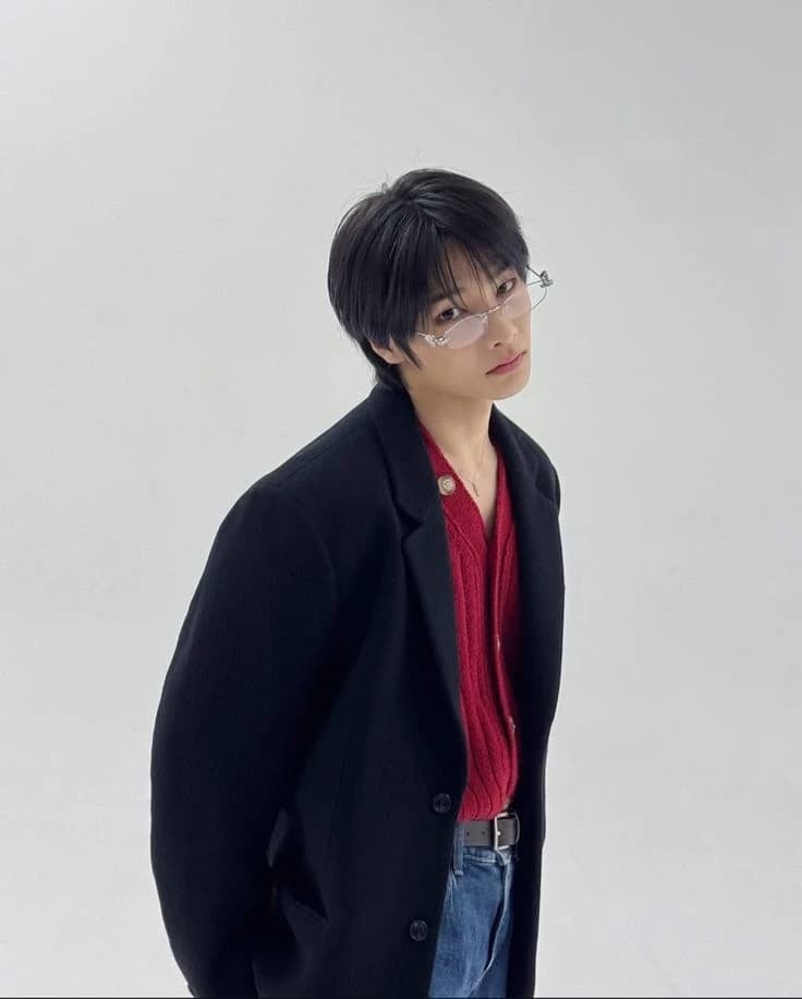 Jeongin  thumbnail