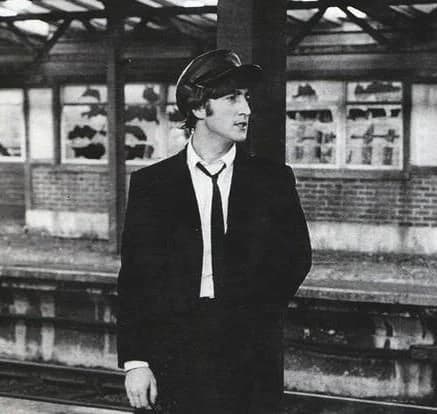 [✿] John Lennon thumbnail