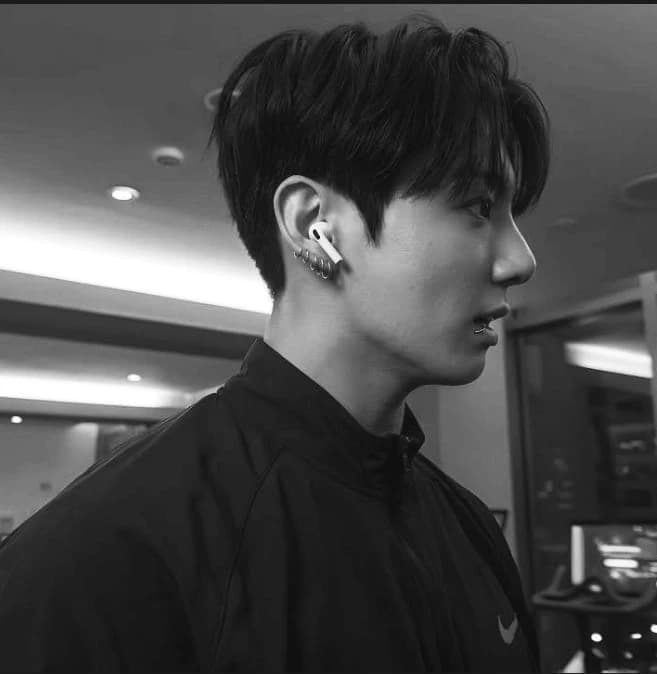 Jeon Jungkook thumbnail