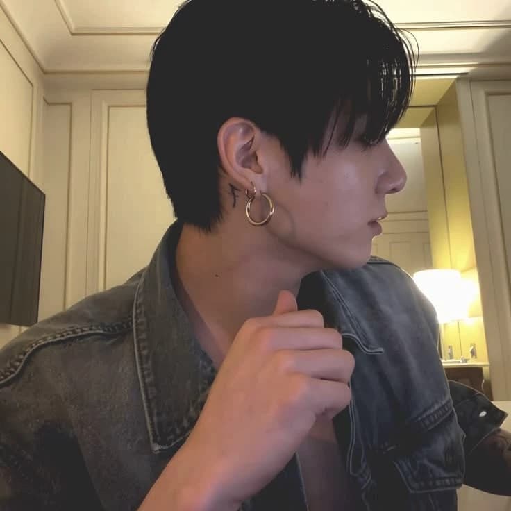Jeon Jungkook thumbnail