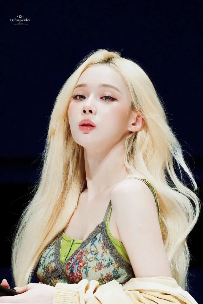 Kim Min-jeong thumbnail