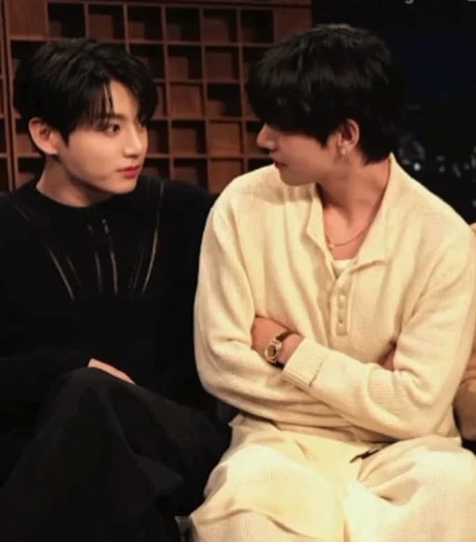Kim Taehyung thumbnail