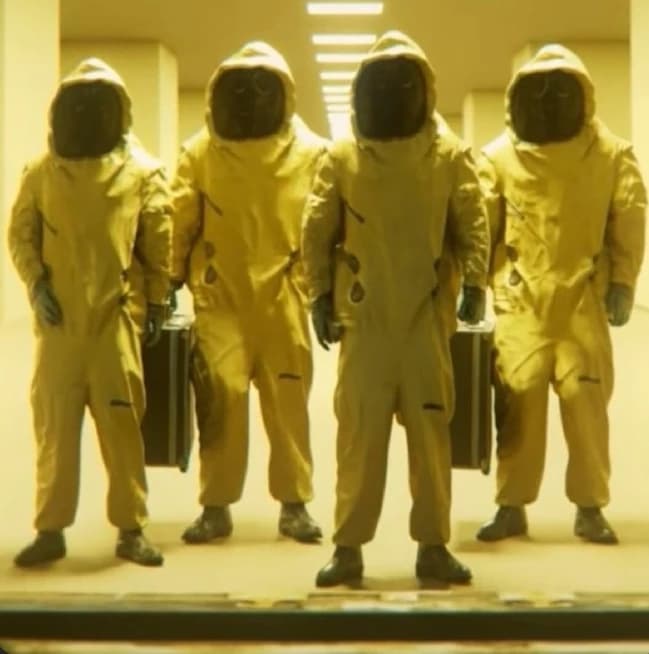 4 Backrooms explorers thumbnail