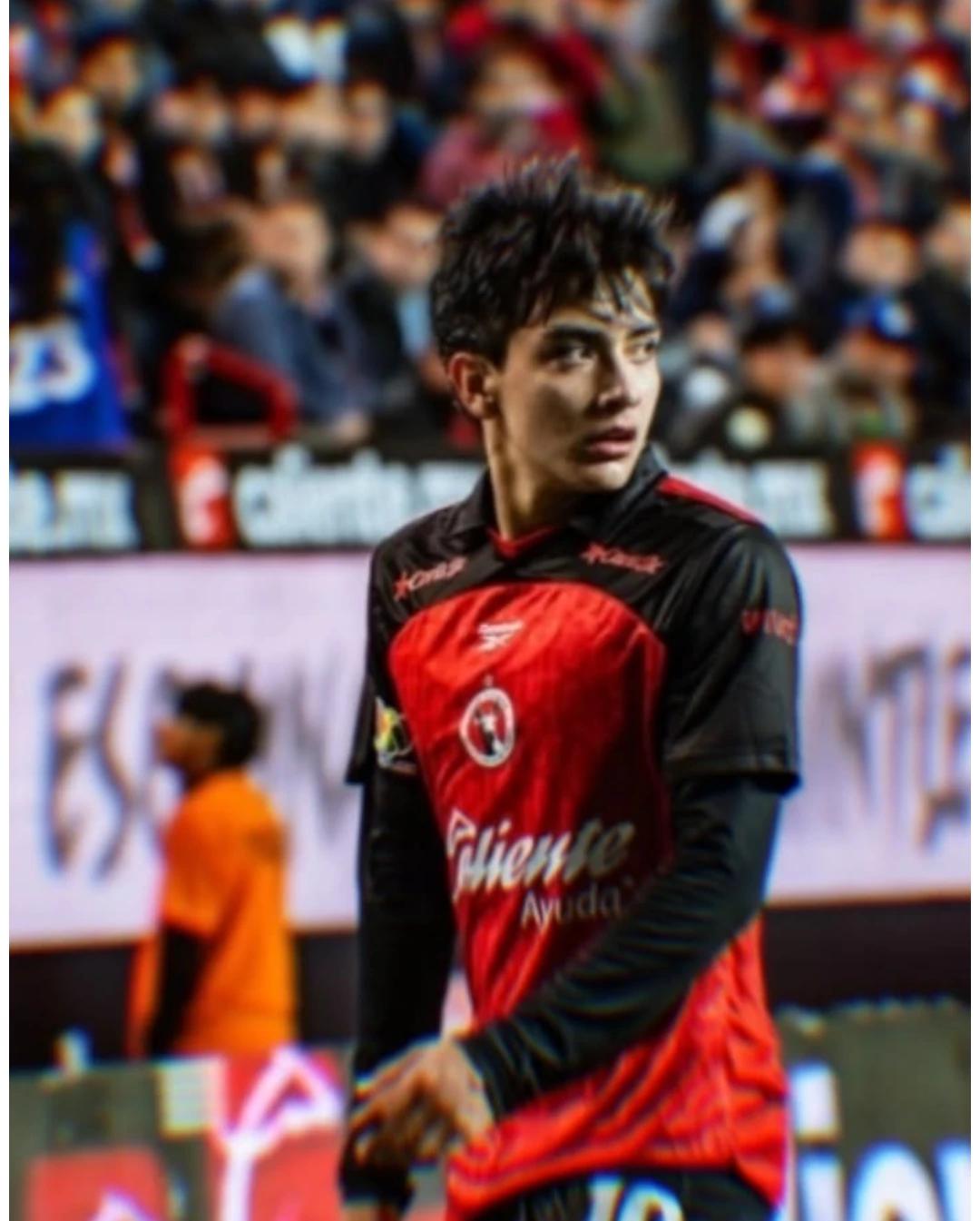 Gilberto mora  thumbnail