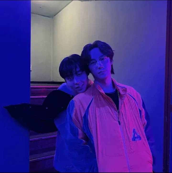 Si-eun + Songje thumbnail
