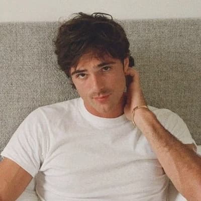 Jacob Elordi. thumbnail