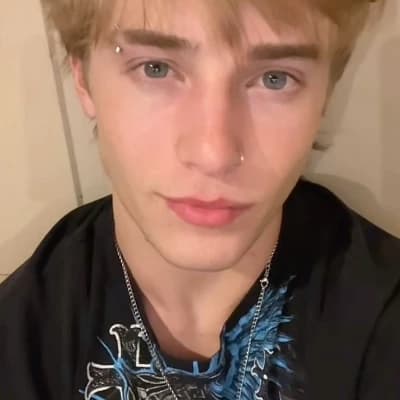 Артём  thumbnail