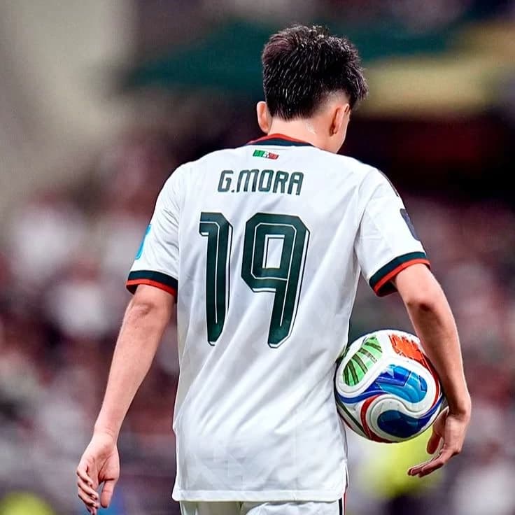 Gilberto Mora thumbnail