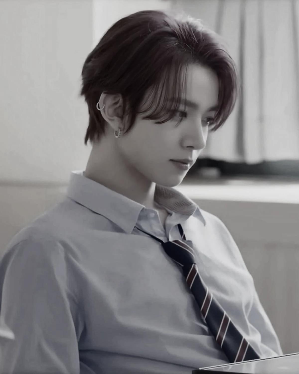 Lee Heeseung  thumbnail