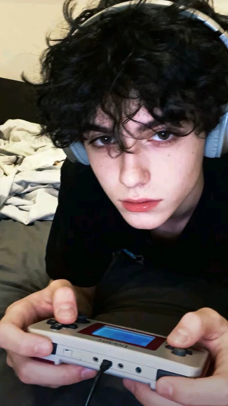 FELIX thumbnail