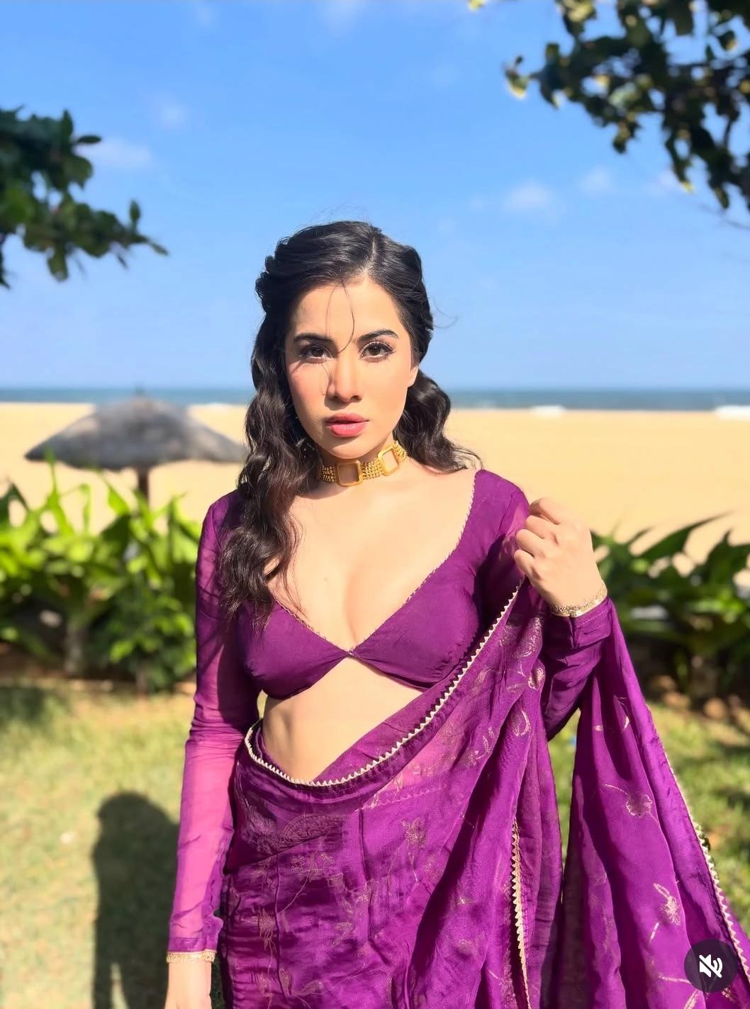 Urfi Javed thumbnail