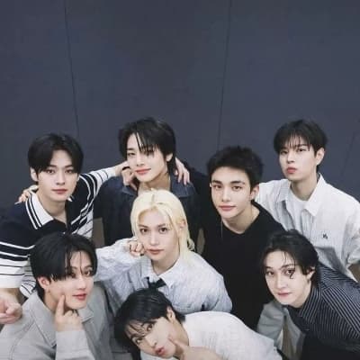 Stray kids thumbnail