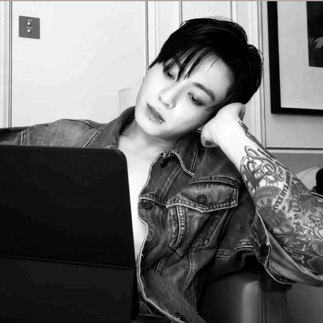 Jeon Jungkook thumbnail