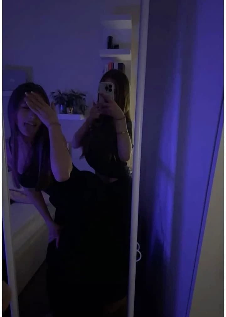 ~ Tu y tú mejor amiga asiendo un dos pa 2 🔥🔥 ~ thumbnail