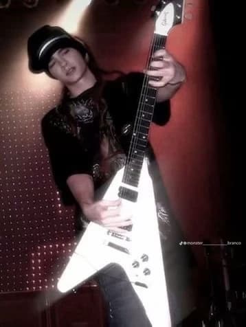 tom kaulitz thumbnail