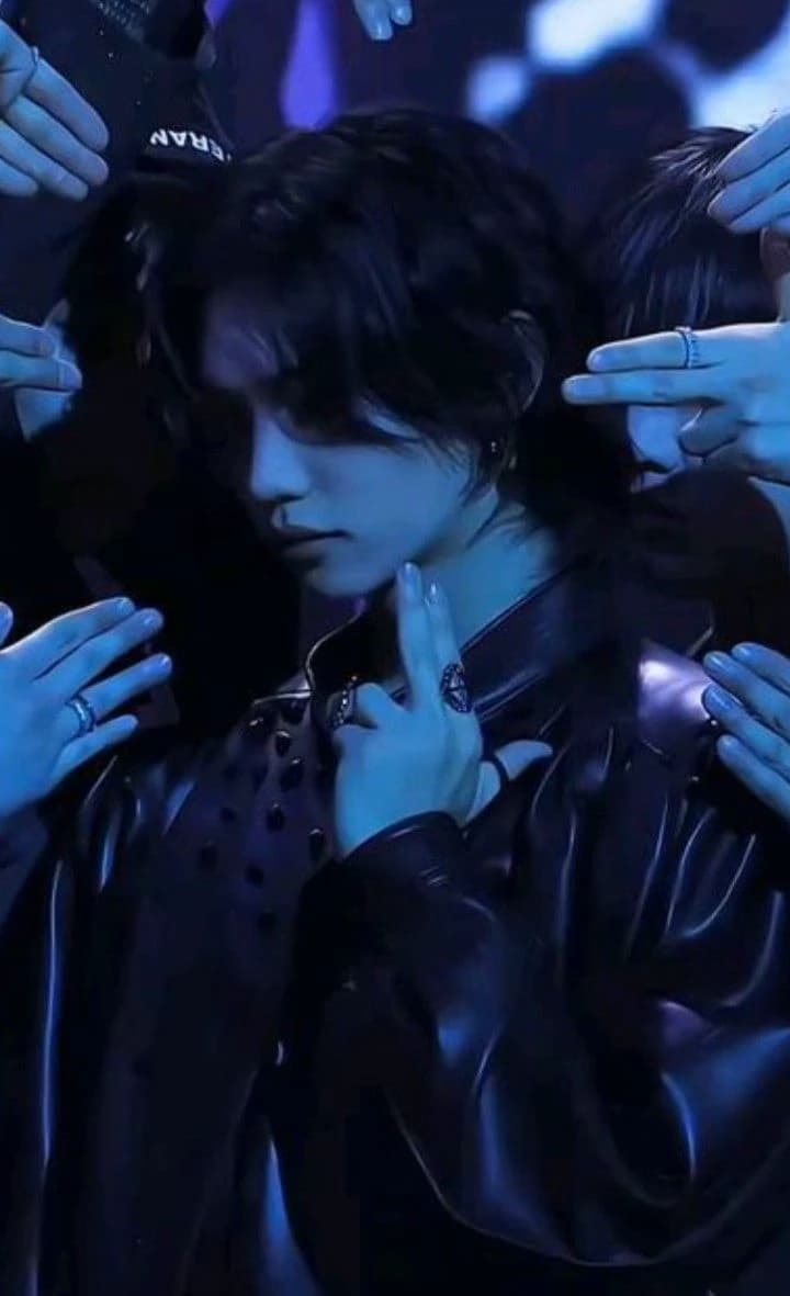 Lee Felix Yongbok thumbnail