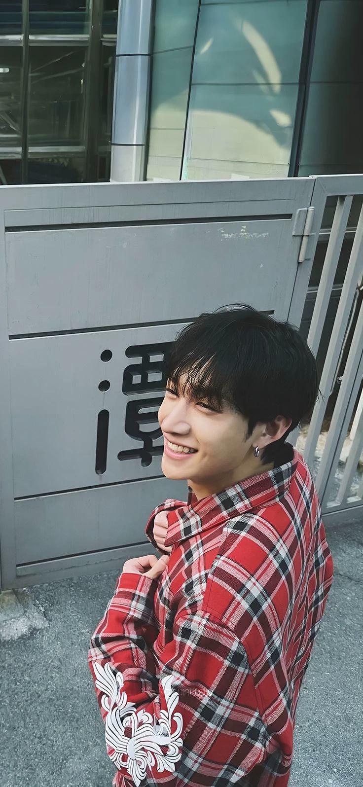 Christopher Bangchan thumbnail