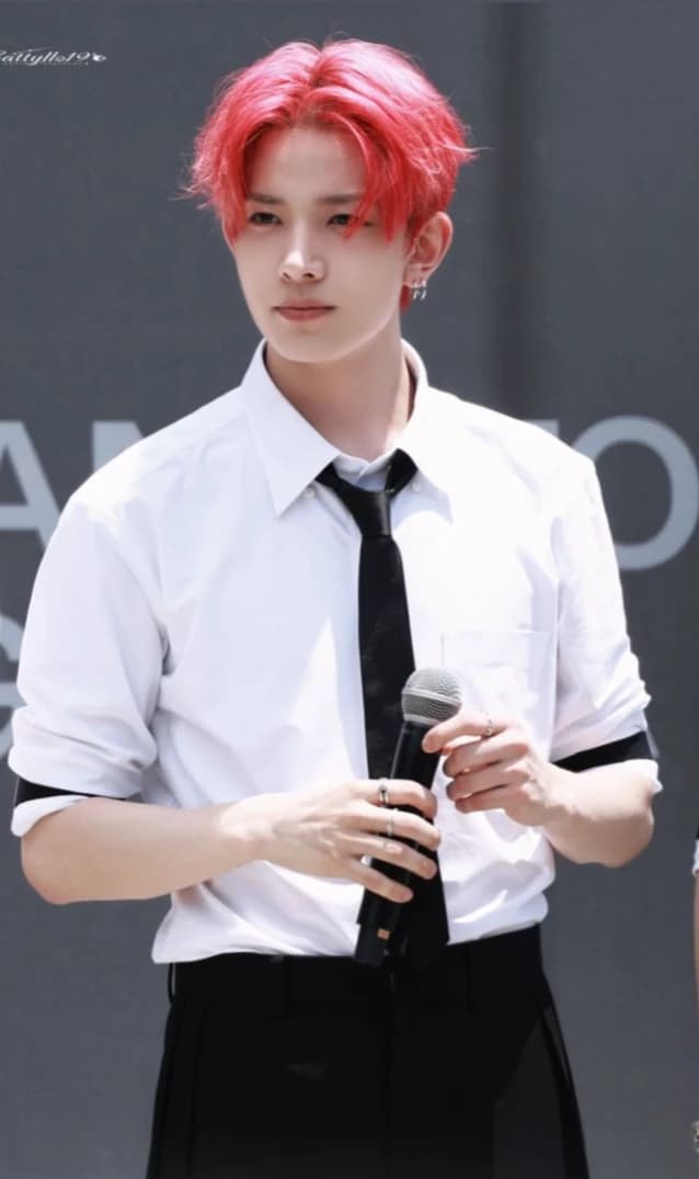 Lee Heeseung  thumbnail