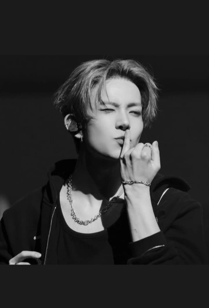 Heeseung  thumbnail