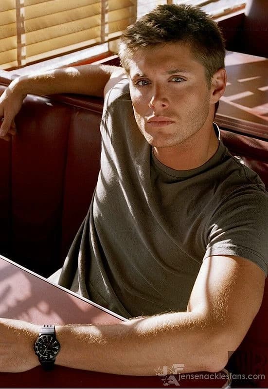 Dean Winchester thumbnail