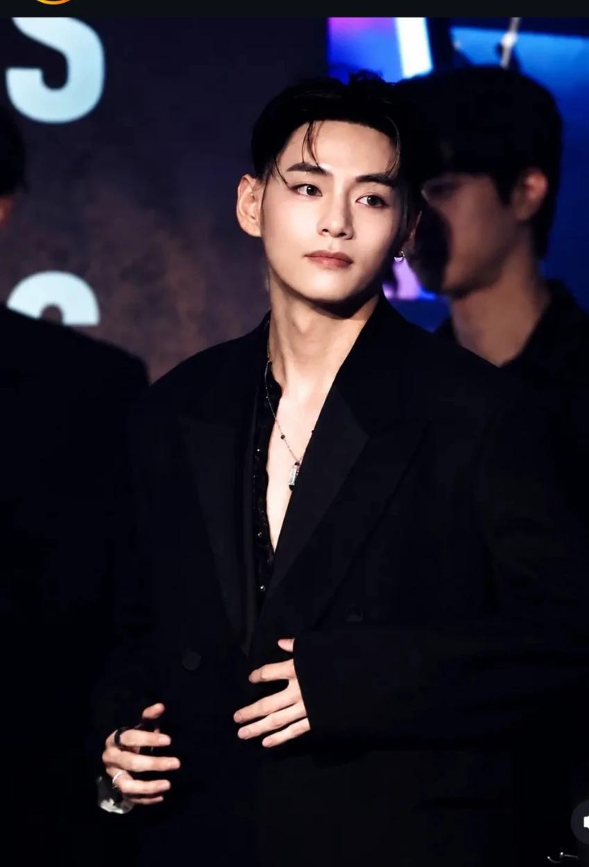 CEO Kim Taehyung  thumbnail