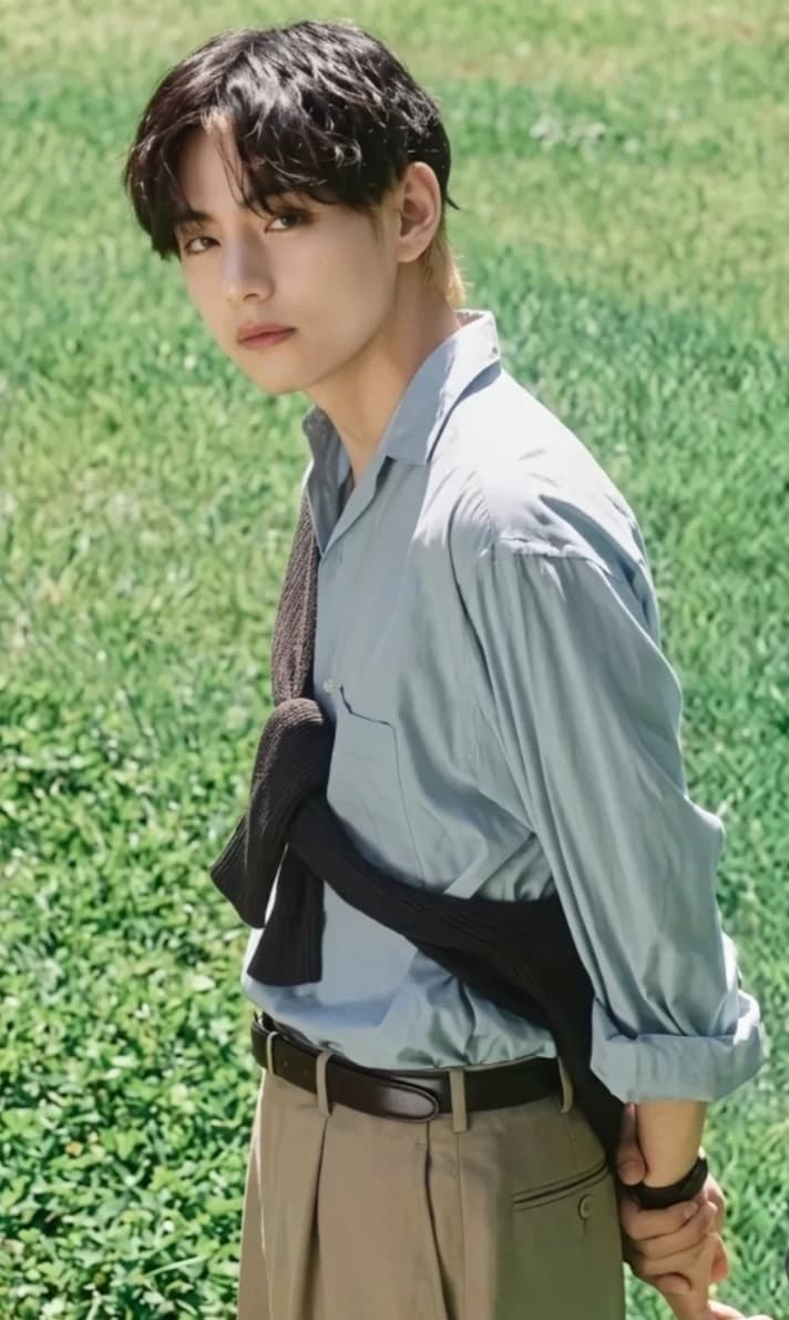 Kim Taehyung  thumbnail