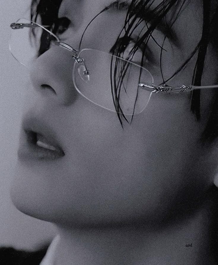 Taehyung (Professor husband) up thumbnail