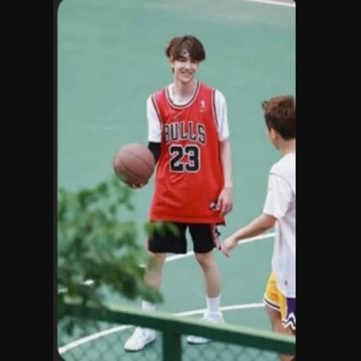Wang Yibo thumbnail