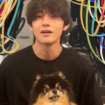 Kim Taehyung thumbnail