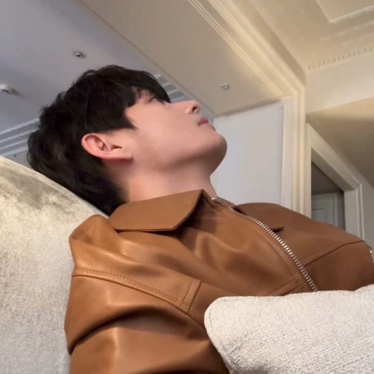 Kim Taehyung thumbnail