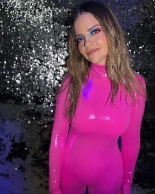Alexa zuart thumbnail