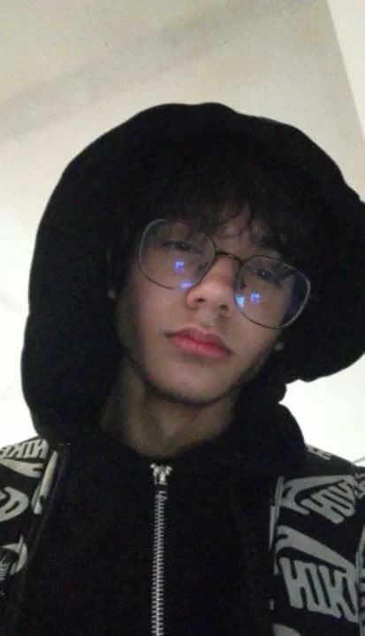 Alex  thumbnail
