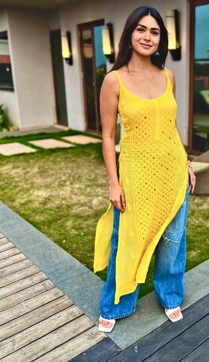 Mrunal 🌸  thumbnail